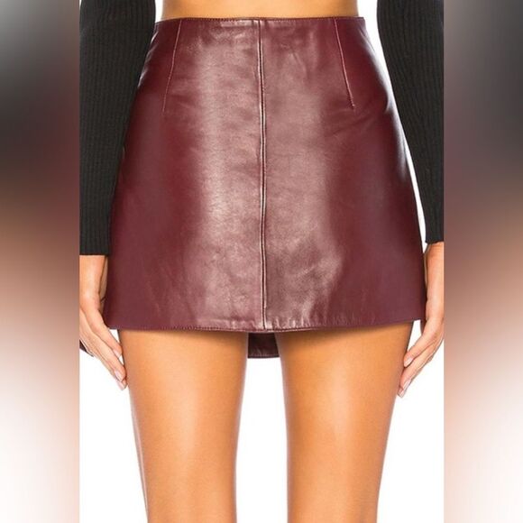 Understated Leather Mini Skirt Size XS - Picture 2 of 6